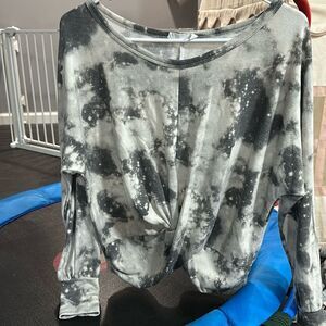 Grey tye dye top